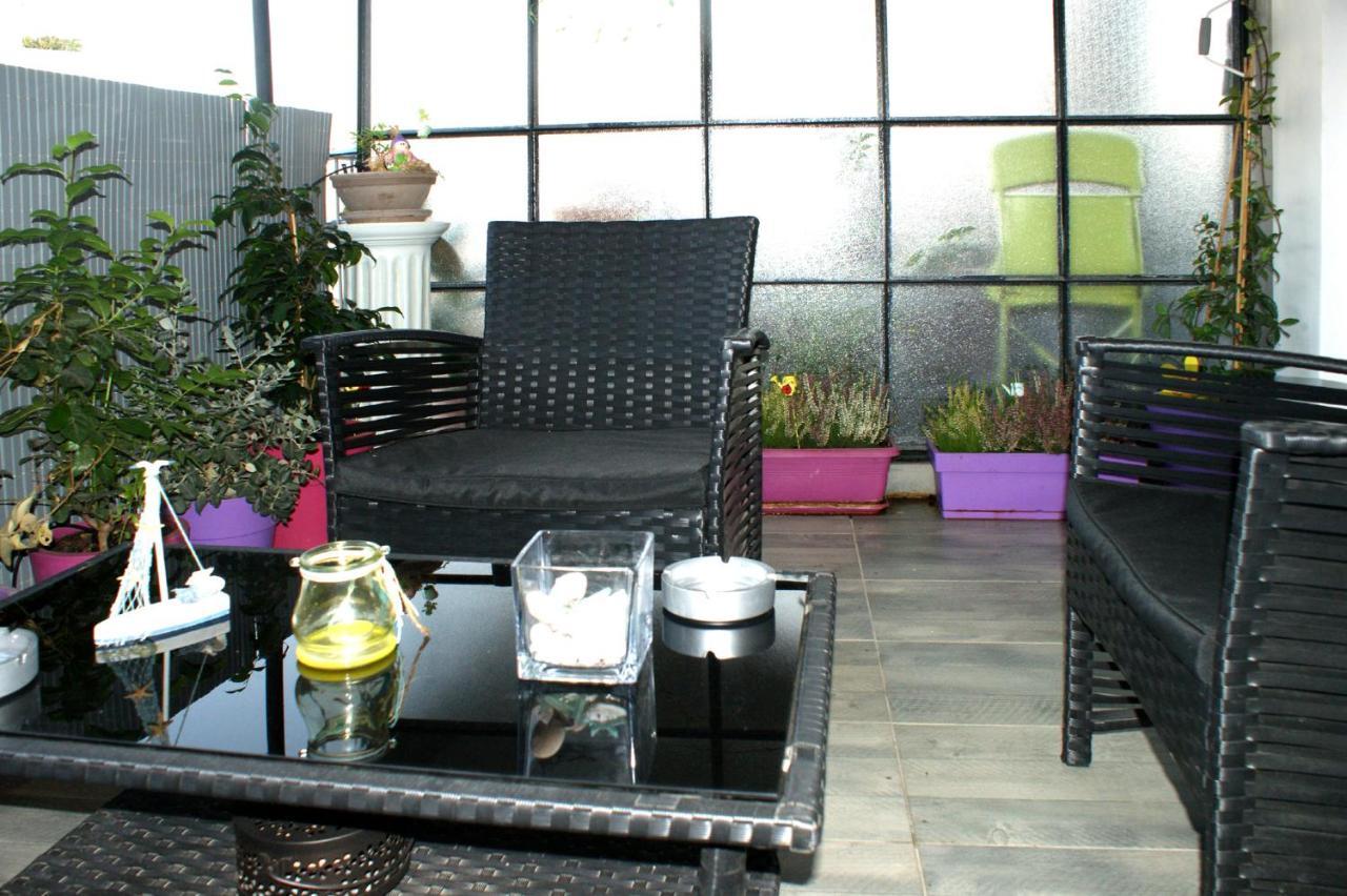 Sunny Studio With Parthenon View Balcony Atenas Exterior foto