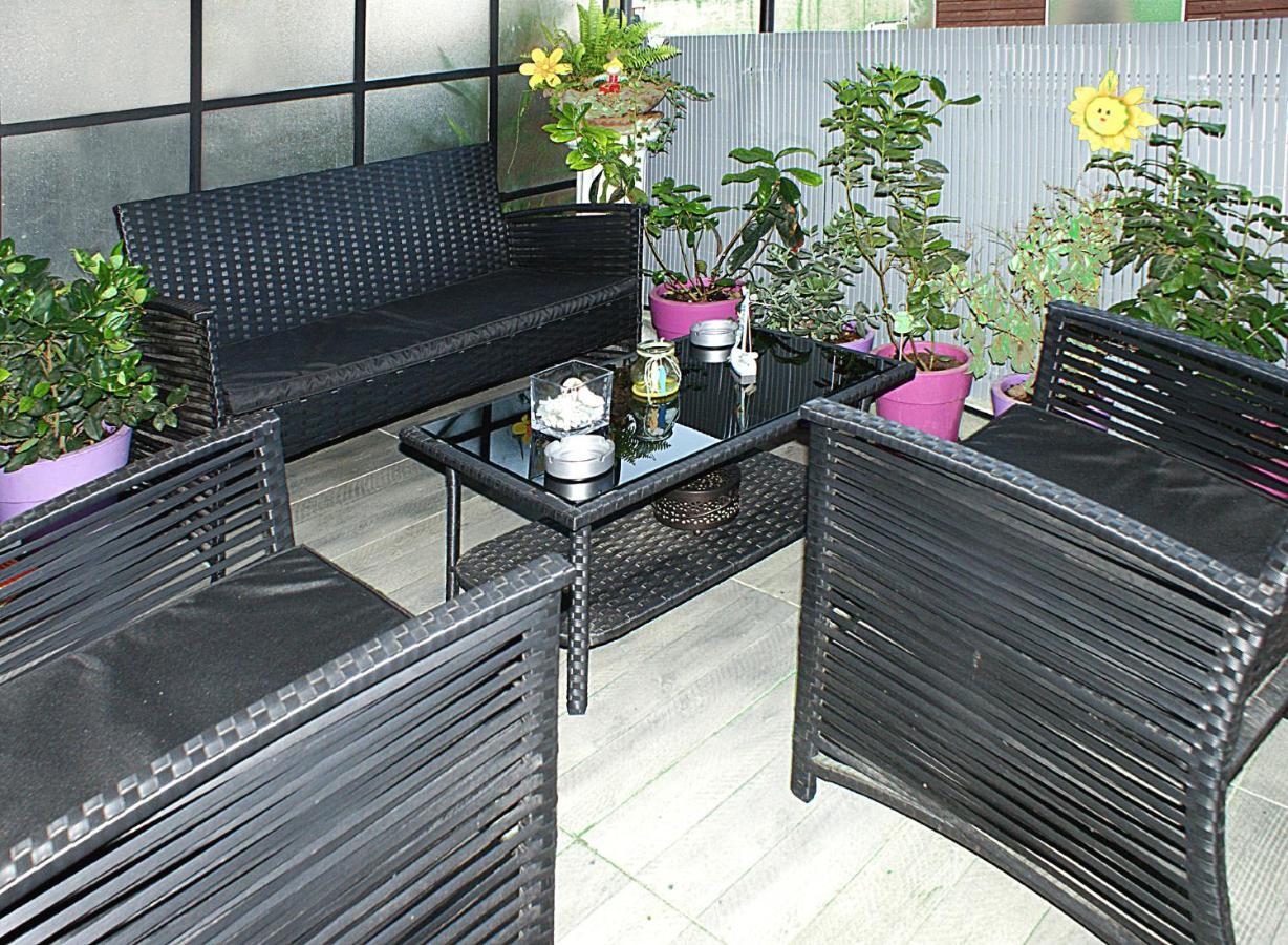 Sunny Studio With Parthenon View Balcony Atenas Exterior foto